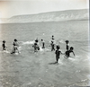 ילדים שוחים בכינרת – הספרייה הלאומית