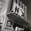שלטי בחירות בתל אביב מעל הכניסה לקולנוע "מוגרבי" ברחוב אלנבי – הספרייה הלאומית