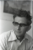 פורטרט של זאב וולטר לקוויר, היסטוריון יהודי-אמריקאי ופרשן פוליטי.