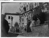 פורטונה קוריאט- פרנקטי ליד ארמון עם חזית מפוארת, טוסקנה, איטליה.
