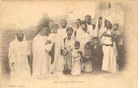 Igli - Groupe d'Israélites – הספרייה הלאומית
