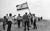 ישראל אלדד במסע בחירות לכנסת בגבעת שאול בירושלים.