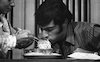 תחרות אכילת ספגטי שארגן ה"דורבן", עיתון אוניברסיטת תל אביב – הספרייה הלאומית
