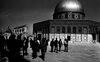 The first organized tour of Jerusalem for workers from the territories including a prayer service at OMAR Mosque – הספרייה הלאומית