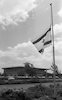 הכנסת ערכה טקס זיכרון ביום הזיכרון לשואה, ודגל הלאום הורד לחצי התורן – הספרייה הלאומית