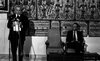 יצחק רבין מציג את הממשלה החדשה בפני נשיא המדינה, אפרים קציר – הספרייה הלאומית