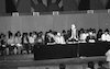 ראש הממשלה יצחק רבין היה אורח הכבוד ונאם בפני תלמידי בית הספר התיכון בתל אביב – הספרייה הלאומית