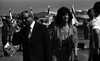 נשיא המדינה יצחק נבון ואשתו אופירה יוצאים מנמל התעופה בן גוריון בדרך למצרים – הספרייה הלאומית