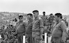 הרמטכ"ל, רב אלוף משה לוי, השתתף במצעד סיום קורס קצינים בשטח הכבוש בלבנון – הספרייה הלאומית