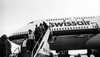 מטוס הנוסעים החדש של חברת התעופה סוייס, בואינג 747 "ג'מבו ג’ט", נוחת בנמל התעופה בן גוריון – הספרייה הלאומית