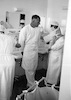פינת רחיצת ידיים בחדרי הניתוח, אוגוסט 1939, צילום: אלפרד ברנהיים