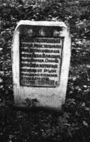 Vin'kovtsy. Monument to Mejstel'man's family which had been victimized by fascists in 1942.