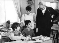 Leningrad, end 1980s - beg. 1990s. Drawing lesson at Sunday Jewish school. The "Leningrad Agada" project. Visit of Johanan Ben-Jacob - the inspector of Hebrew programs from the Ministries of Israel Education and his assistant - Anna Lerner (?).