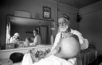 Shakhrisabz, 1992. Jewish hairdressing salon.