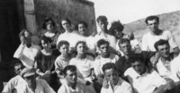 קבוצה אחוה מחברי הגדוד בגניגר אחרי חונה אליהו מוזיקנט.