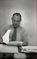 עורך עיתון מעריב ישעיהו קלינוב
