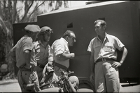 המושבה הגרמנית וילהלמה ביום כיבוש לוד. מפקדי צה"ל במושבה