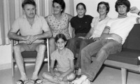 משפחת בן-דוד. אריה, אורי, איריס, מרגלית, ישראל.