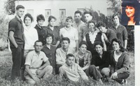 בני נוער-מחזורים קבוצת " לפיד" למעלה מימין, בצבע -אילת בן-שושן, למטה מימין: שיפרה בן-צבי, שלומית אמיר, עדה גוטליב,גדעון מיטלסבך עמי כהן,כרמלה, חיים לוצקי המחנך המיתולוגי שורה שניה מימין: שושנקה שחר, מיכל שהם, חוה רוזנבנד,( מטפלת) יצחק בורקו, חיים כהן, אהובה ליכט, חנה שבח, תמר לבנהר, נוריתמוצ"ן, יפתח ברקין.