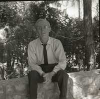 המשורר אורי צבי גרינברג.
