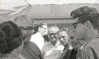 ראש הממשלה לוי אשכול בסיור בדרום.