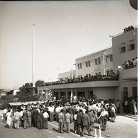 קבלת פנים למרדכי אורן אשר שב לארץ לאחר מאסרו בפראג.
