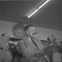 פורטרט של יו"ר הכנסת הראשון, יוסף שפרינצק בעת טקס של רכבת ישראל.