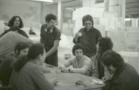 מתנדבים בקיבוץ כרמיה.