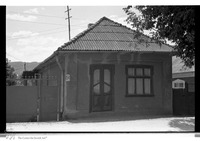 Photograph of: Jewish houses in Ungheni (?).