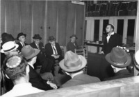 בית כנסת ישורון, ירושלים: משמאל לימין: ד"ר משה קטן, ד"ר דניאל גולדשמידט, ד"ר נחמיה אלוני.