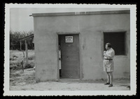 Yovel - Crèche dans maison prefabriqué.