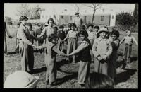 Na'an - Batei Berl - Children in youth shelters.