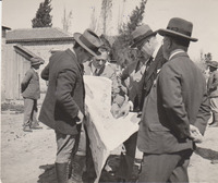 Be'er Tuvia - Visit of Lord John Robert Chancellor, British High Commissioner to Palestine, Dr. Arthur Ruppin, Dr. Charles Passman, Dr. Maurice Beck Hexter.