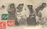 COLOMB-BÉCHAR. - Groupe de juives du Tafilalet J. Geiser, phot. -Alger.