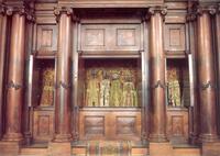 Close-up view of the "Hechal" (Holy Ark) with open doors, showing the "Torah Scrolls" – הספרייה הלאומית