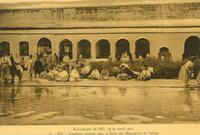 Evénements de FEZ, 17-19 Avril 1912 16 - FEZ - Israélites réfugiés dans la Cour des Ménageries du Sultan – הספרייה הלאומית
