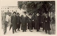 [Group of Orthodox Jews in Przeworsk].