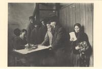 Alter Kagyzne: Emigrants to the United States in the Warsaw office of the Hebrew Immigrant Aid Society (HIAS), 1921.