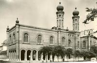 Budapest. Dohány utcai zsinagóga (épült: 1859) és a Zsidó Múzeum.