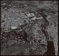 [ירושלים, העיר העתיקה: שני תצלומי אויר]