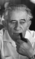ערד: פורטרט של שלמה רוזן, שר הקליטה.