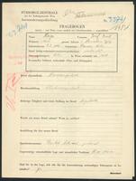 Applicant: Hager, Josef David; born 3.3.1898 in Roznow (Poland); married.