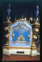 Photograph of: Tevah in Tempietto Piccolo Small Prayer Hall in Tempio Grande (Great Synagogue) in Turin : Octagonal Reader's Desk, Ached Entrance.