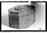 Photograph of: Ethrog container.