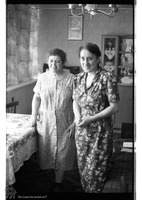 Photograph of: Local women in Madjalis.