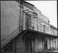 Photograph of: Great Synagogue in Radekhiv (Radziechów), photos 1994 : Southern facade, fragment.