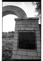 Photograph of: Jewish cemetery in Skala-Podilska (Skała-nad-Zbruczem, Skala-Podolskaia) : Entrance gate.