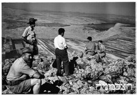 קרני חיטים 9/1948.
