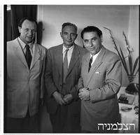 קבלת פנים אצל הקונסול הפולני.