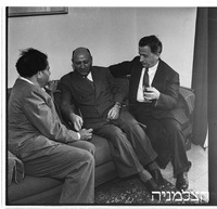 קבלת פנים אצל הקונסול הפולני.